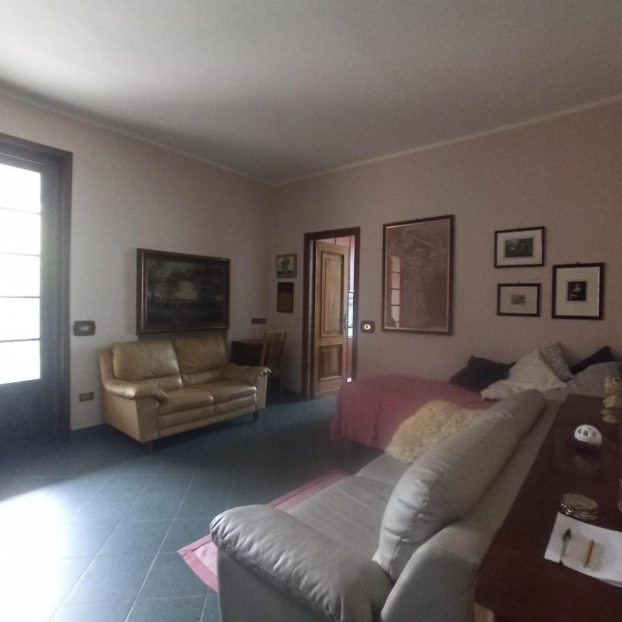 Felino Casa Vincenzo 130 Mq Con Portico Ed Ingresso Esclusivo Dal Giardinoヴィラ エクステリア 写真