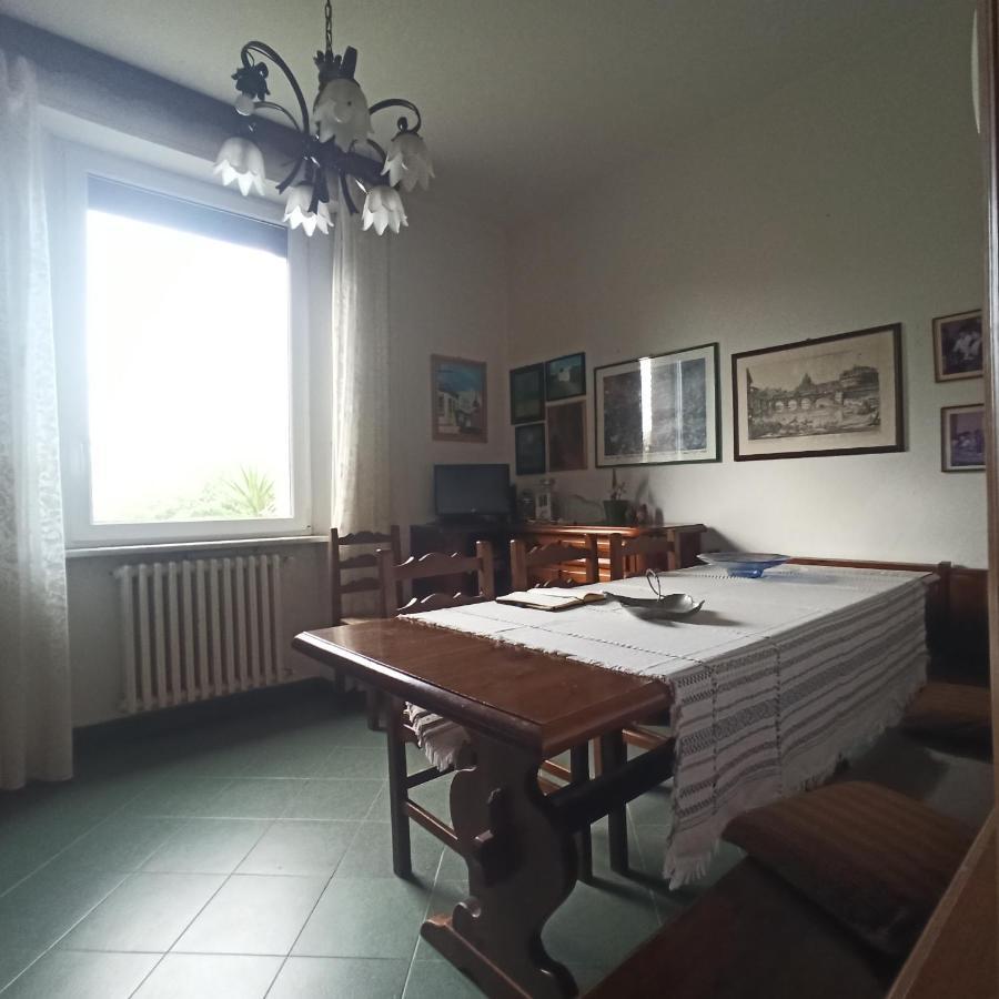 Felino Casa Vincenzo 130 Mq Con Portico Ed Ingresso Esclusivo Dal Giardinoヴィラ エクステリア 写真