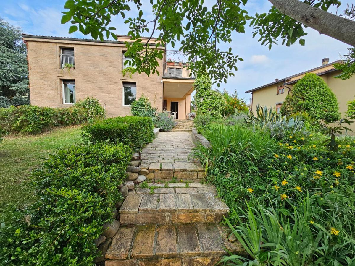 Felino Casa Vincenzo 130 Mq Con Portico Ed Ingresso Esclusivo Dal Giardinoヴィラ エクステリア 写真